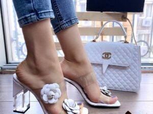 Souliers et sac à main à votre goût