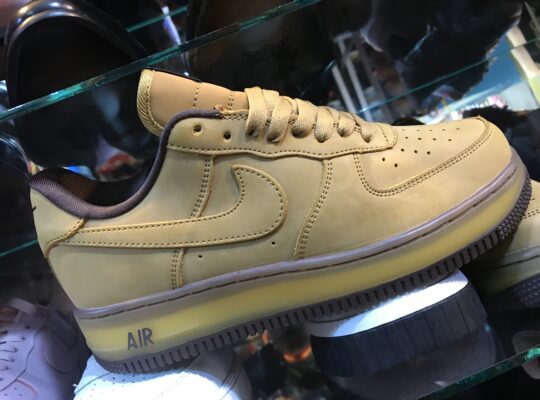 Les chaussures de marques