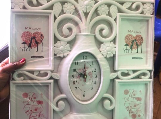 Montres cadres de marque