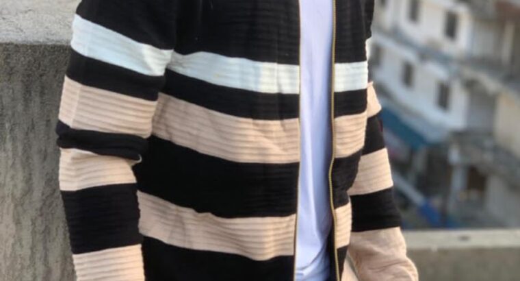 Tricot de marque pour vous